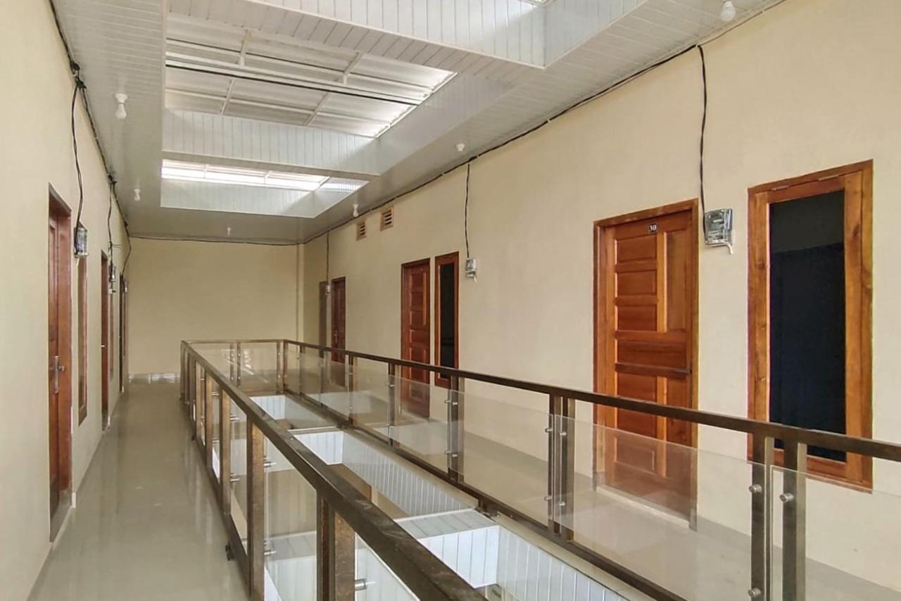 Urbanview Hotel Salsabilah Palembang By Reddoorz Palimbão Exterior foto