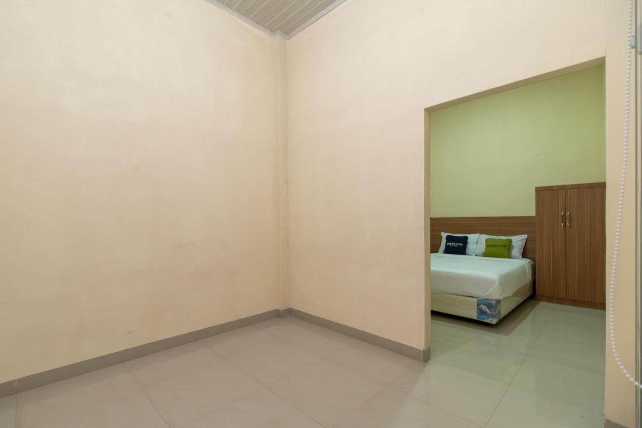 Urbanview Hotel Salsabilah Palembang By Reddoorz Palimbão Exterior foto