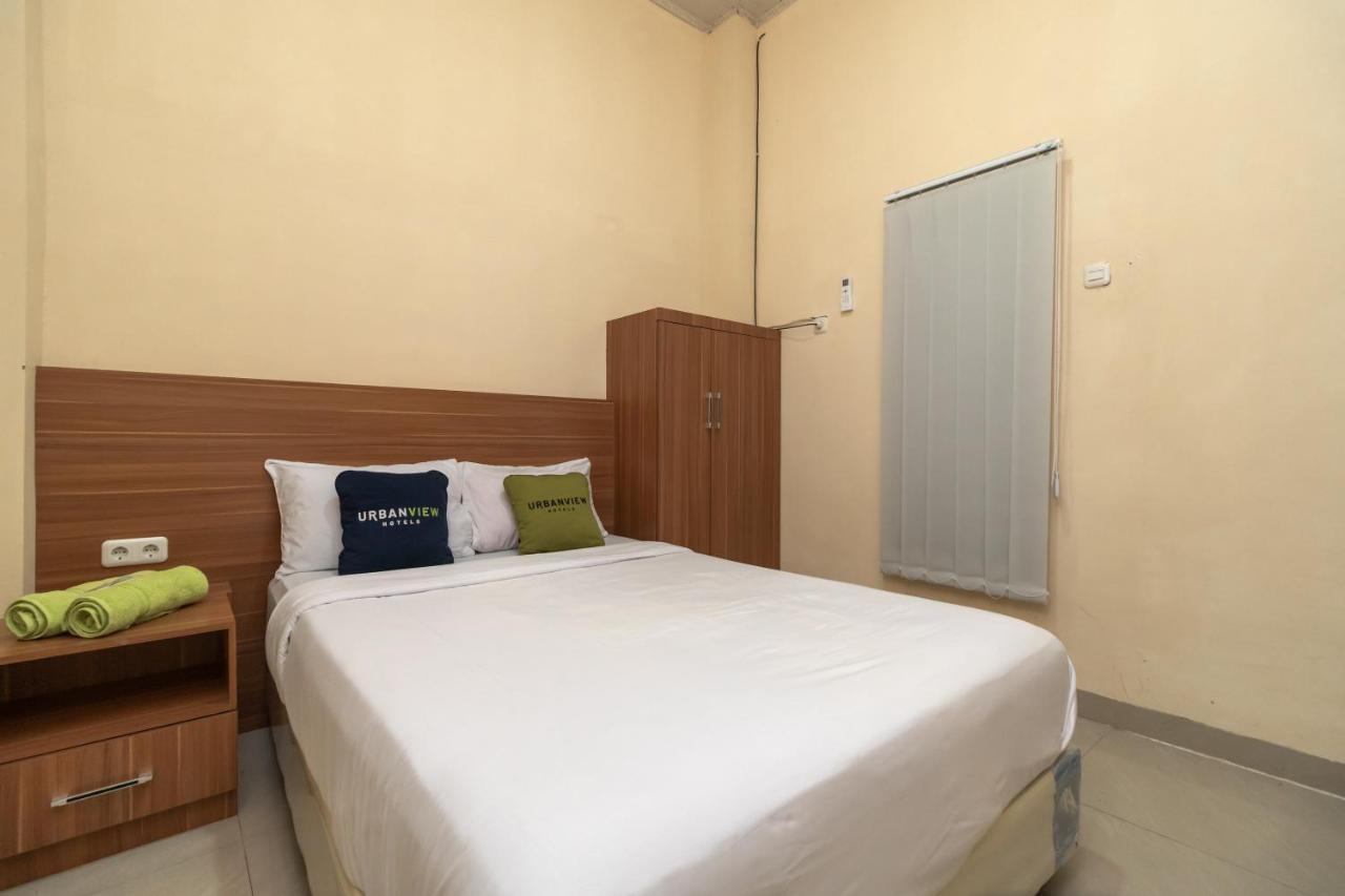 Urbanview Hotel Salsabilah Palembang By Reddoorz Palimbão Exterior foto