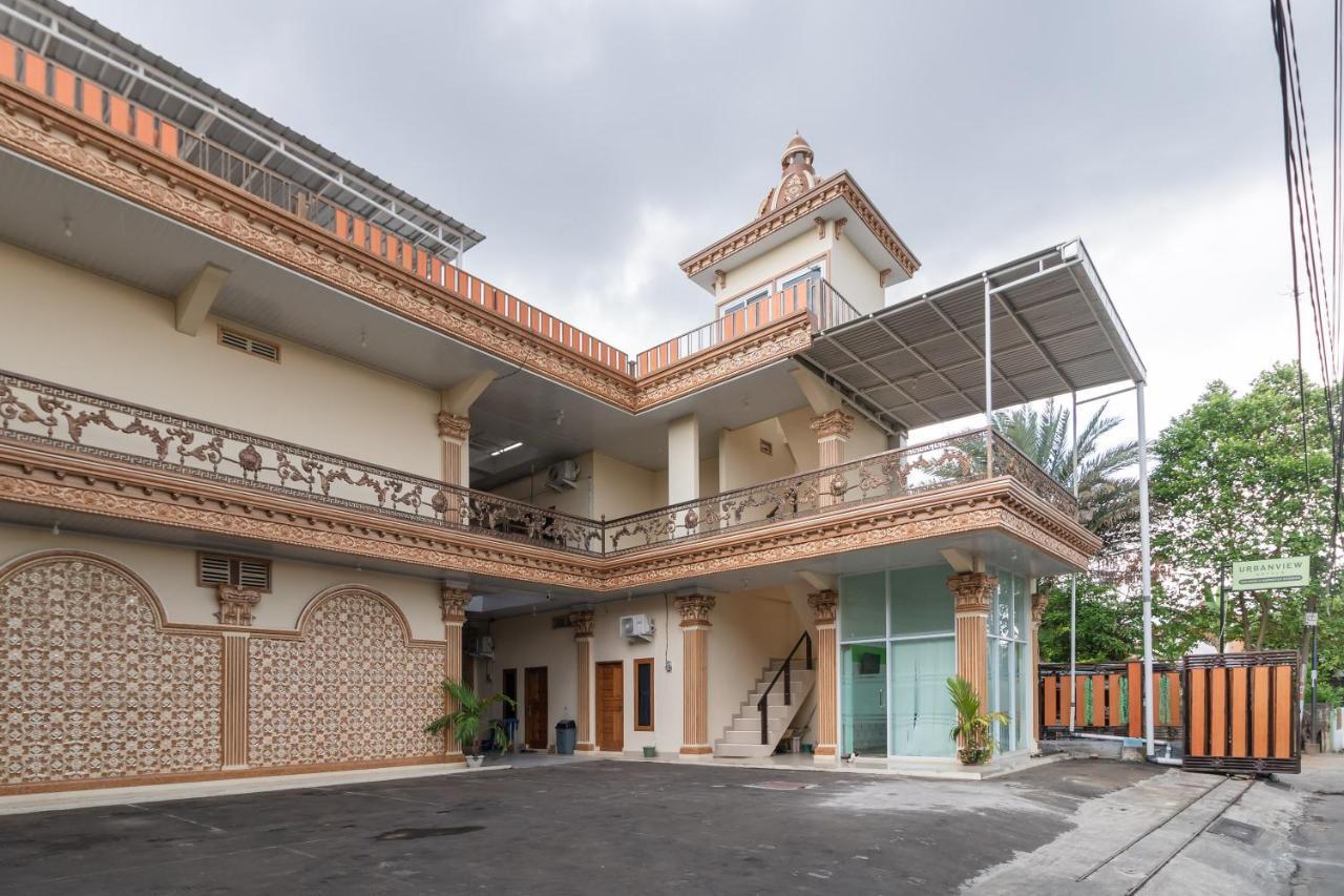Urbanview Hotel Salsabilah Palembang By Reddoorz Palimbão Exterior foto